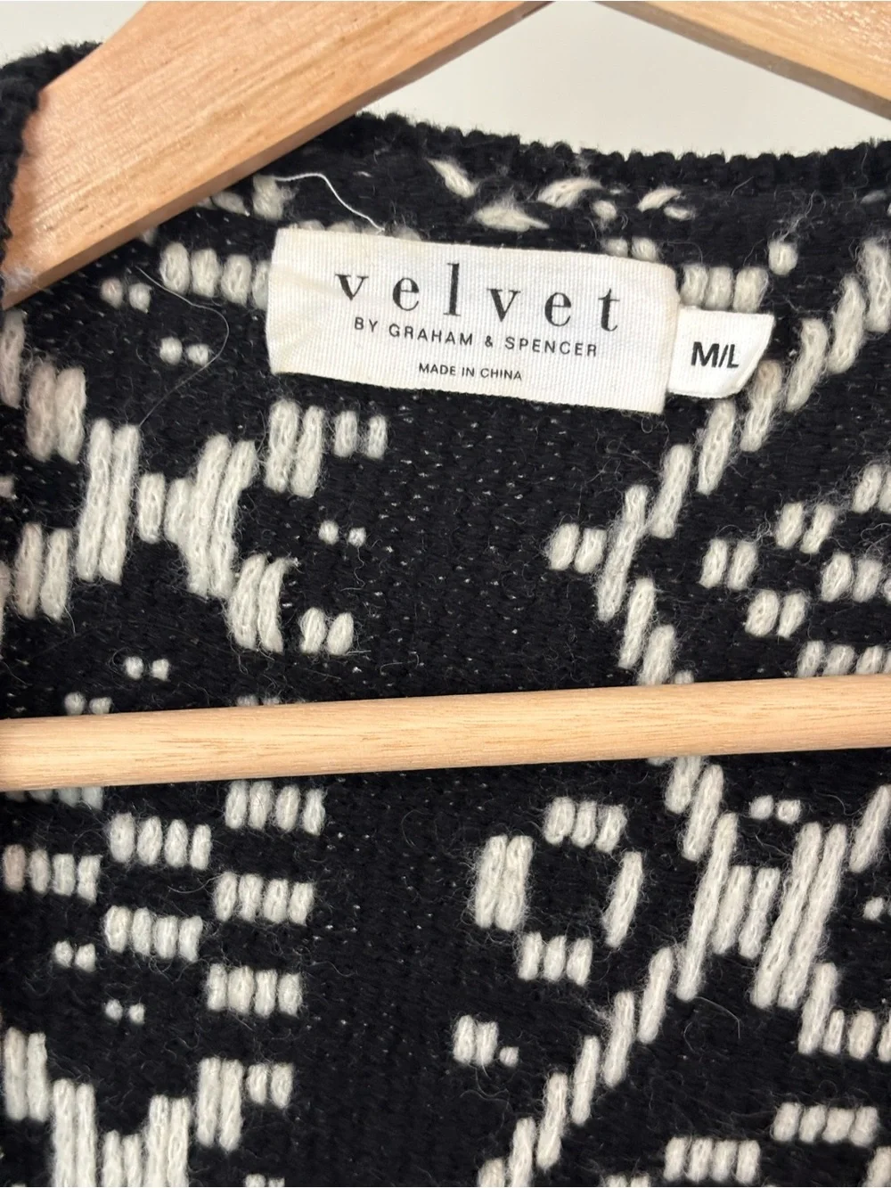 Velvet by Graham & Spencer Black & White Knit Patterned Cardigan